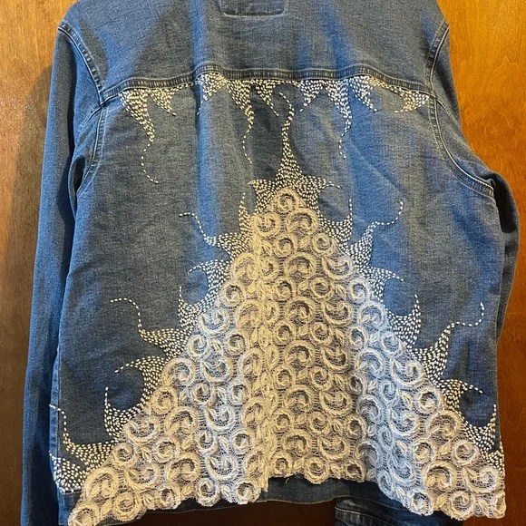 Jean jacket - Picture 3 of 5
